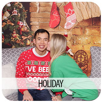 51-HOLIDAY-PHOTO-BOOTH-RENTAL